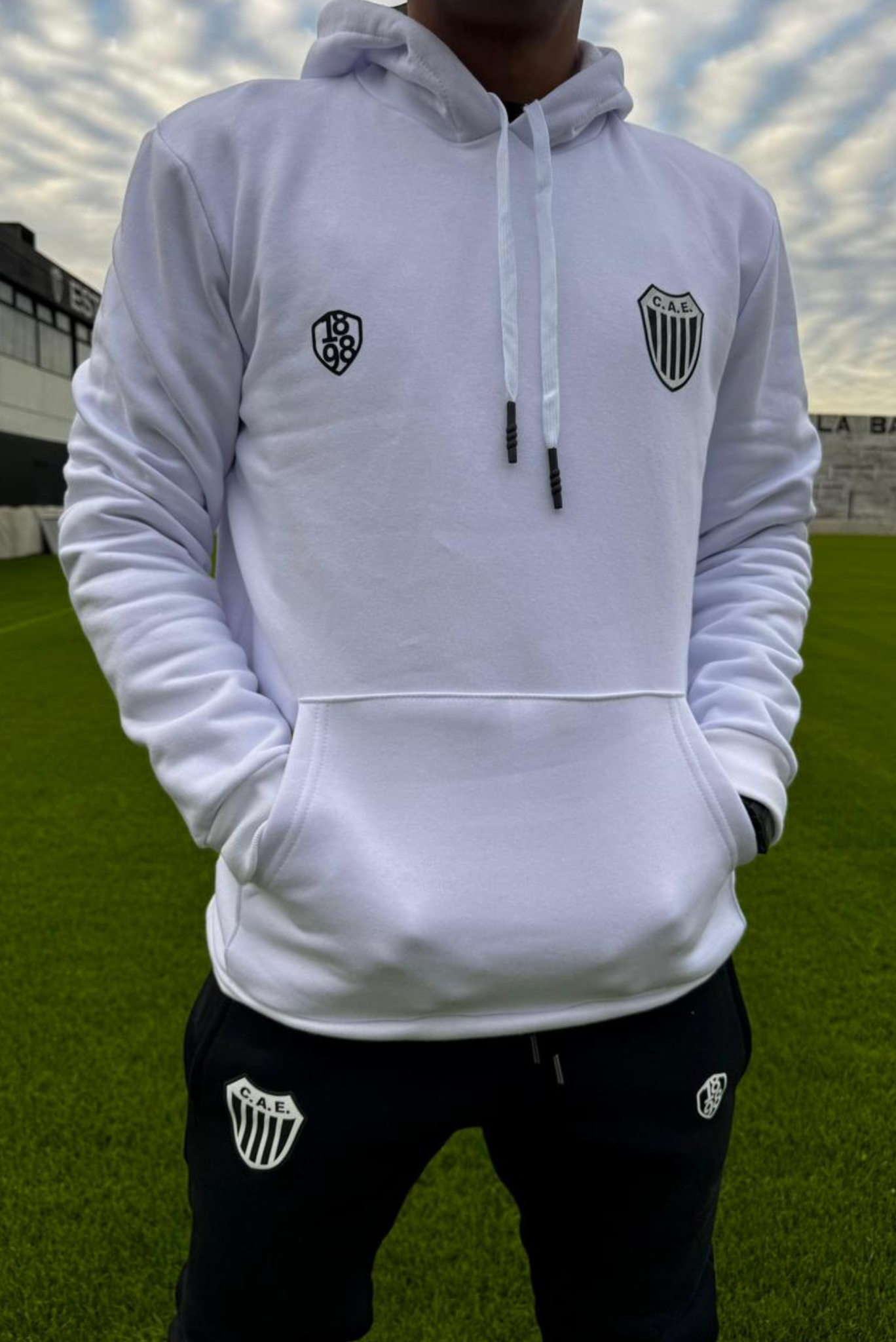 BUZO 1898 – CANGURO BLANCO (N)
