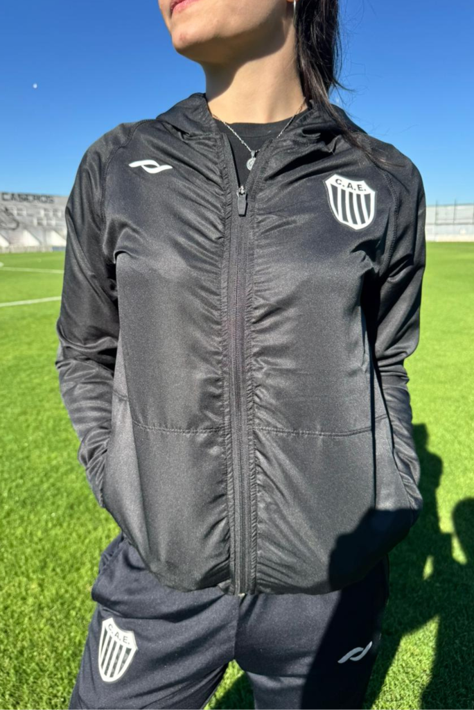 ROMPEVIENTO COACH 2025