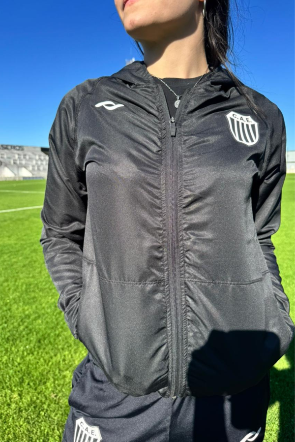 ROMPEVIENTO COACH 2025 - Imagen 2