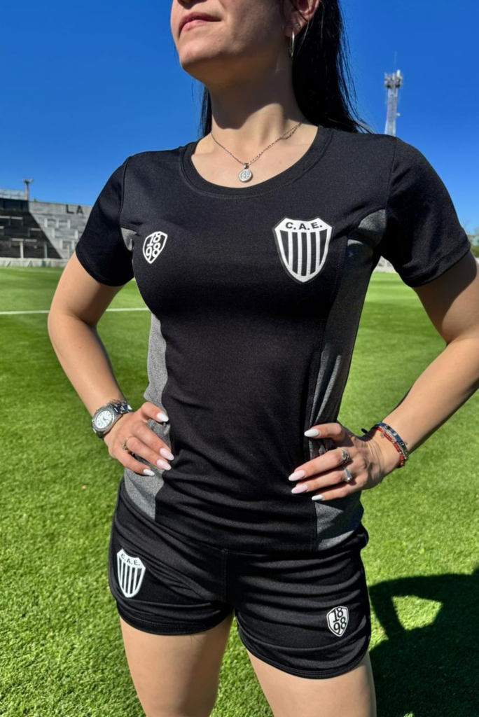 REMERA NEGRA DAMA 1898