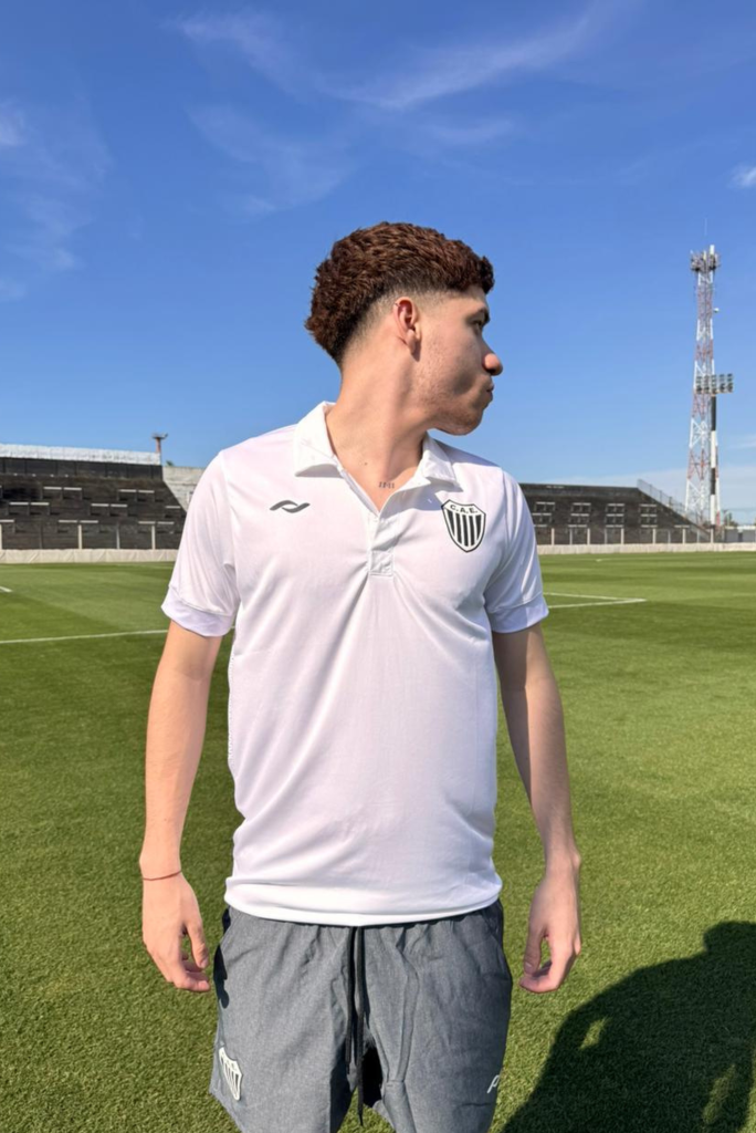 CHOMBA BLANCA COACH 2025